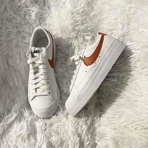 Rare deadstock Nike copper metallic white  blazer low platform ess sneakers